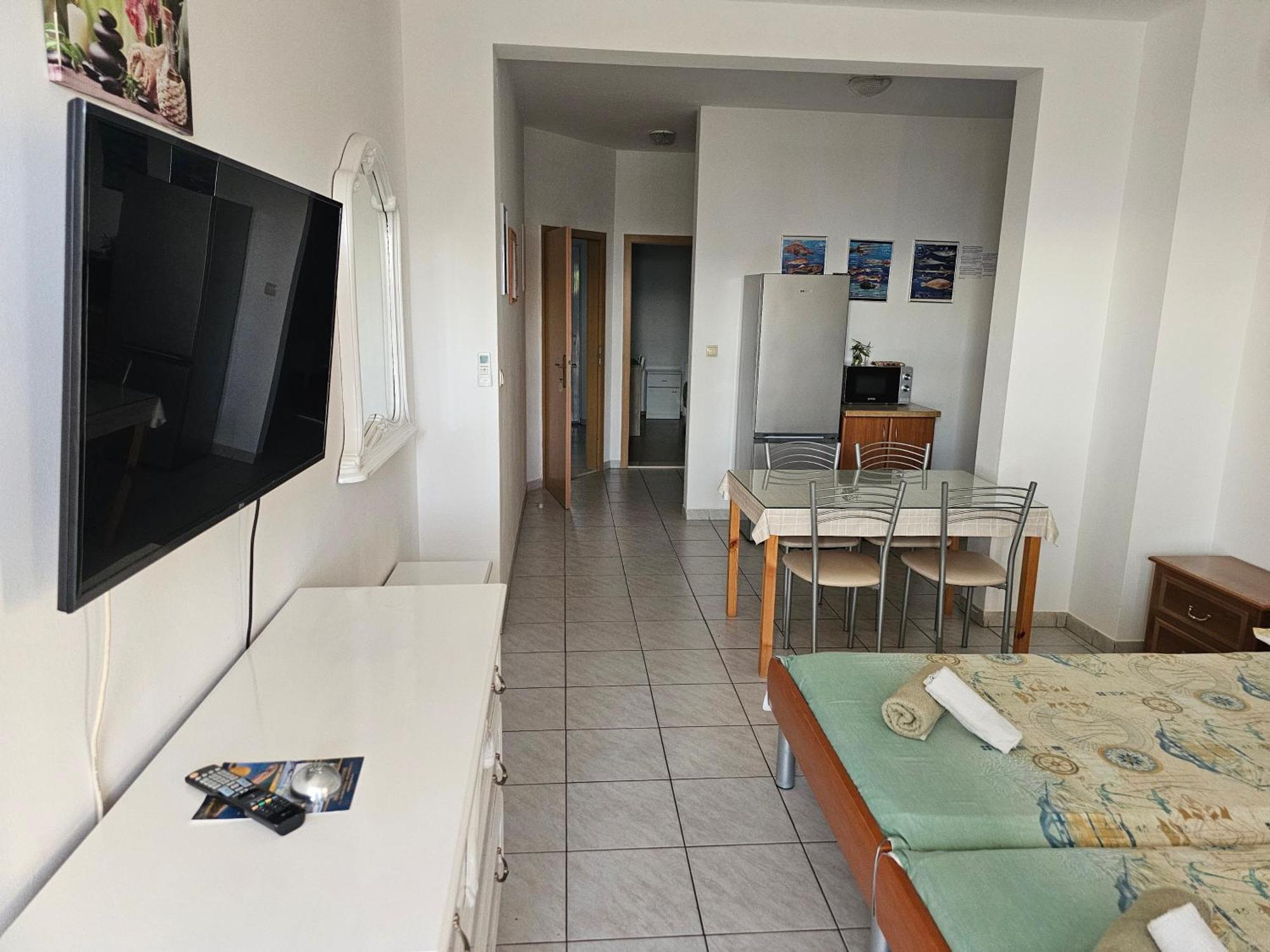 Apartments Zemunik オミシュ エクステリア 写真