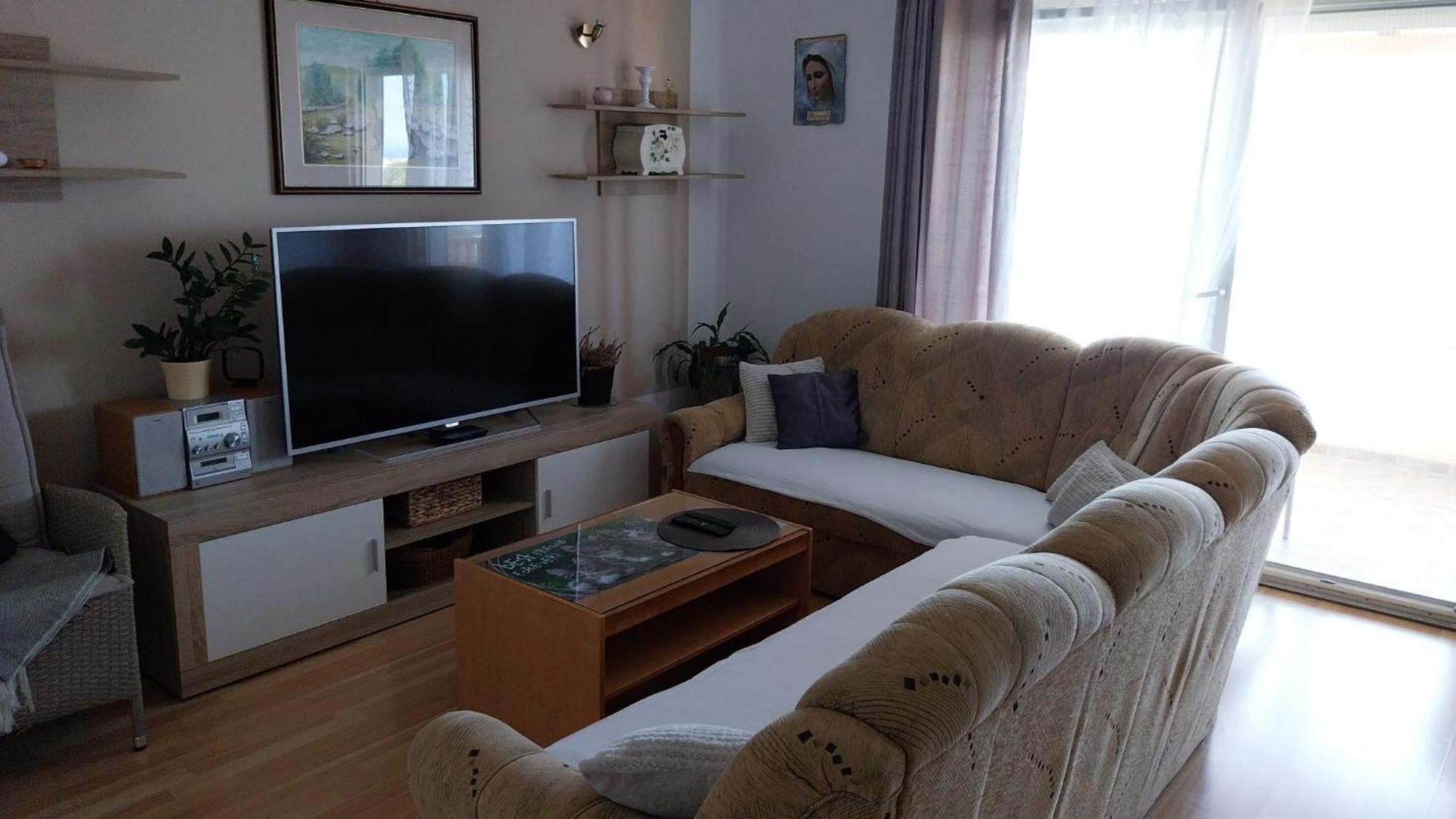 Apartments Zemunik オミシュ エクステリア 写真