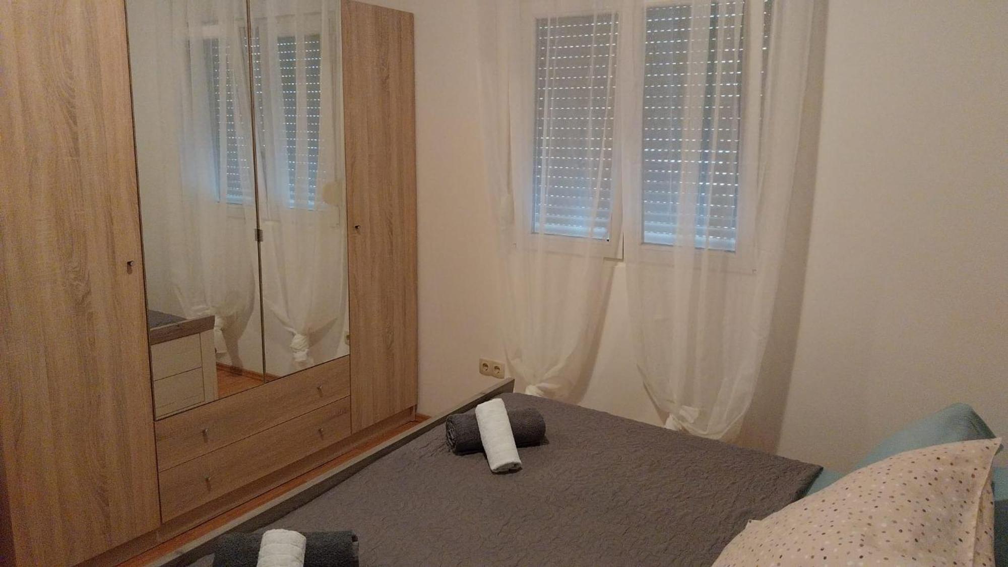 Apartments Zemunik オミシュ エクステリア 写真