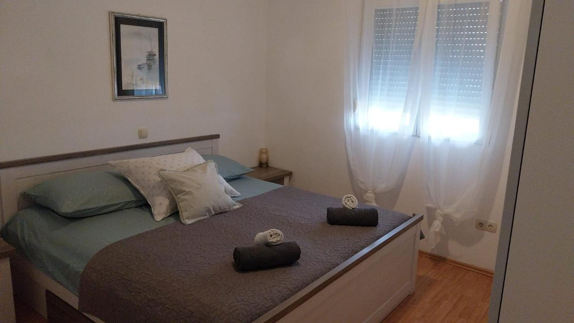 Apartments Zemunik オミシュ エクステリア 写真