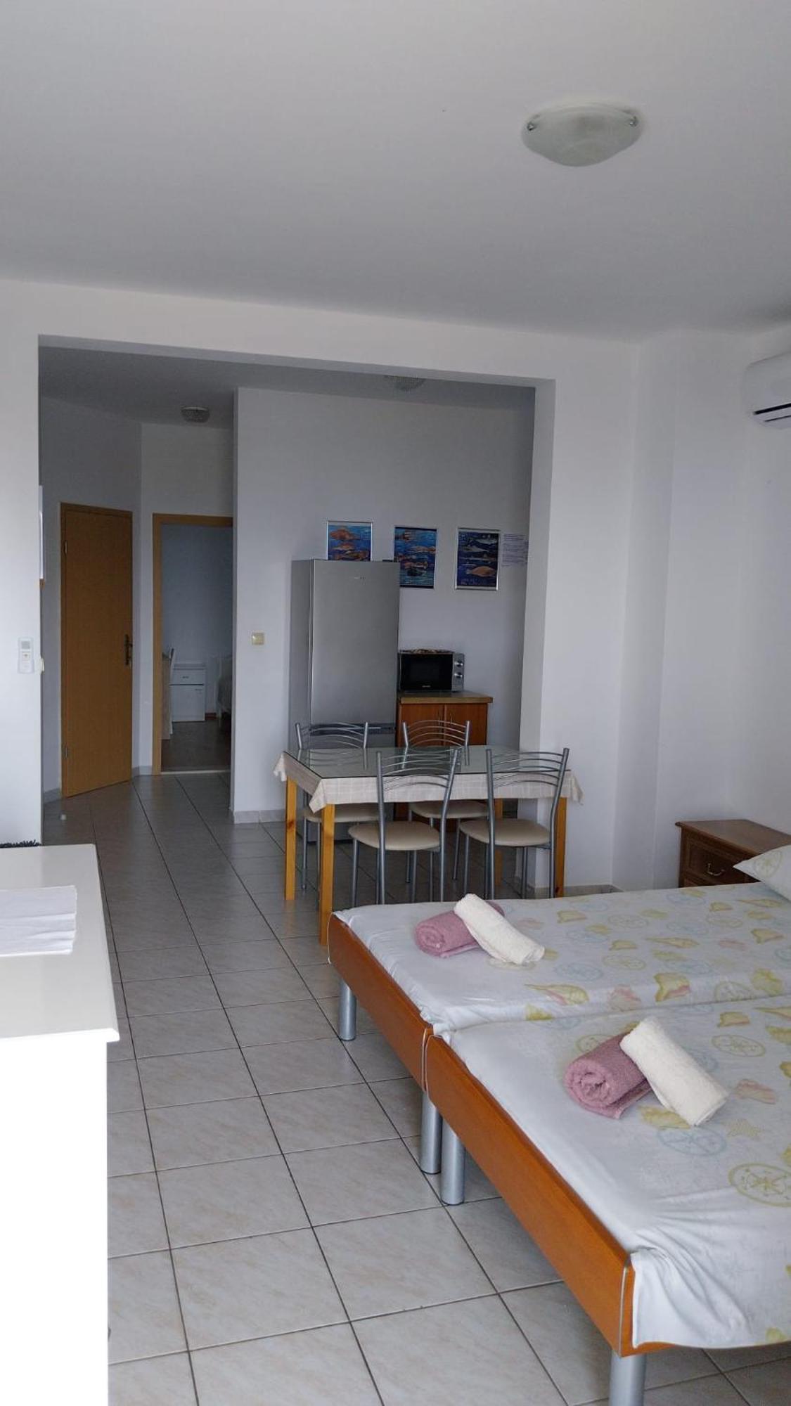 Apartments Zemunik オミシュ エクステリア 写真