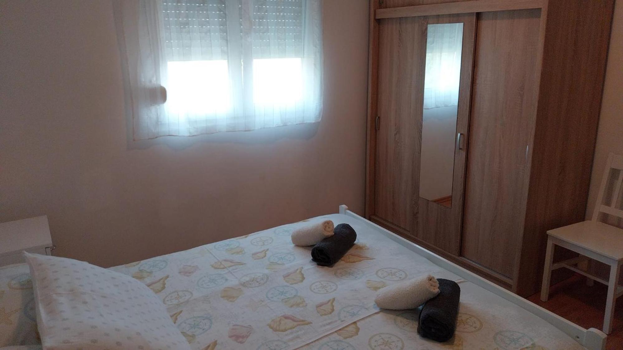 Apartments Zemunik オミシュ エクステリア 写真