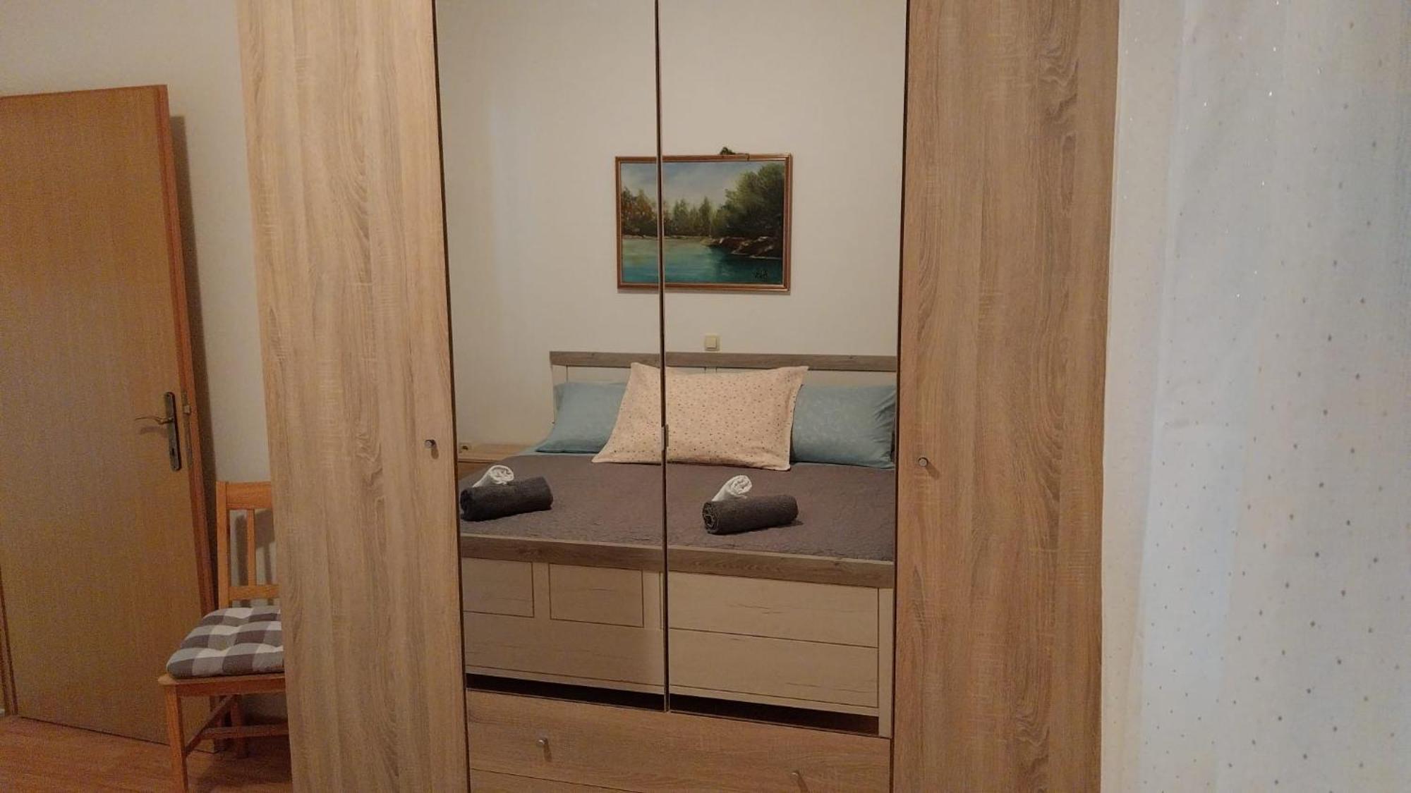 Apartments Zemunik オミシュ エクステリア 写真