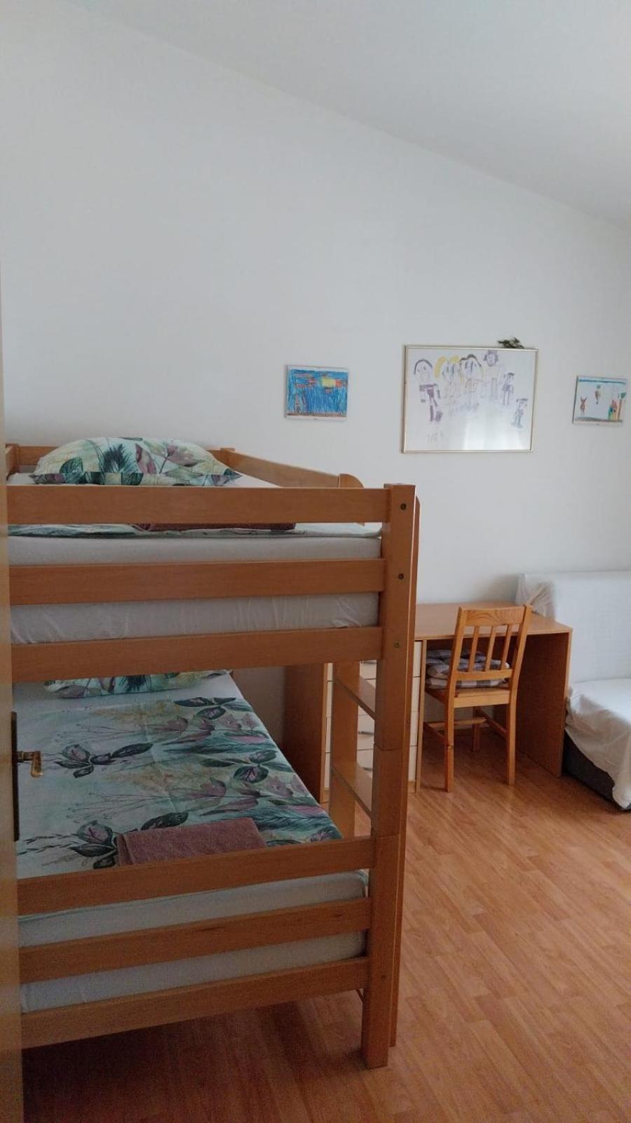 Apartments Zemunik オミシュ エクステリア 写真