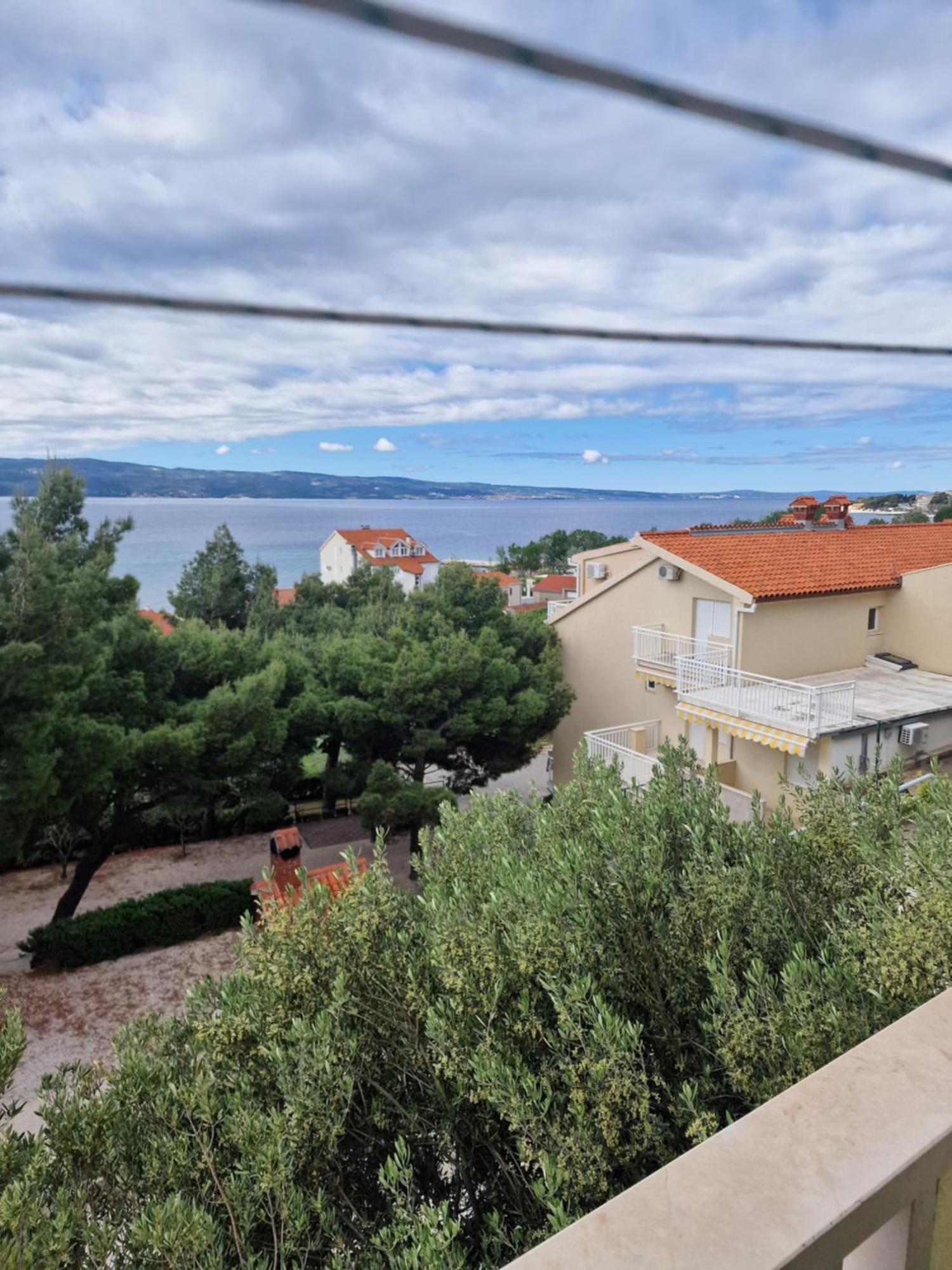 Apartments Zemunik オミシュ エクステリア 写真